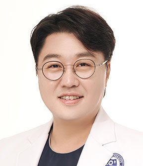 재무 김용훈
