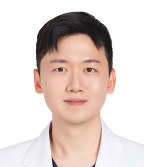 간사 김기재